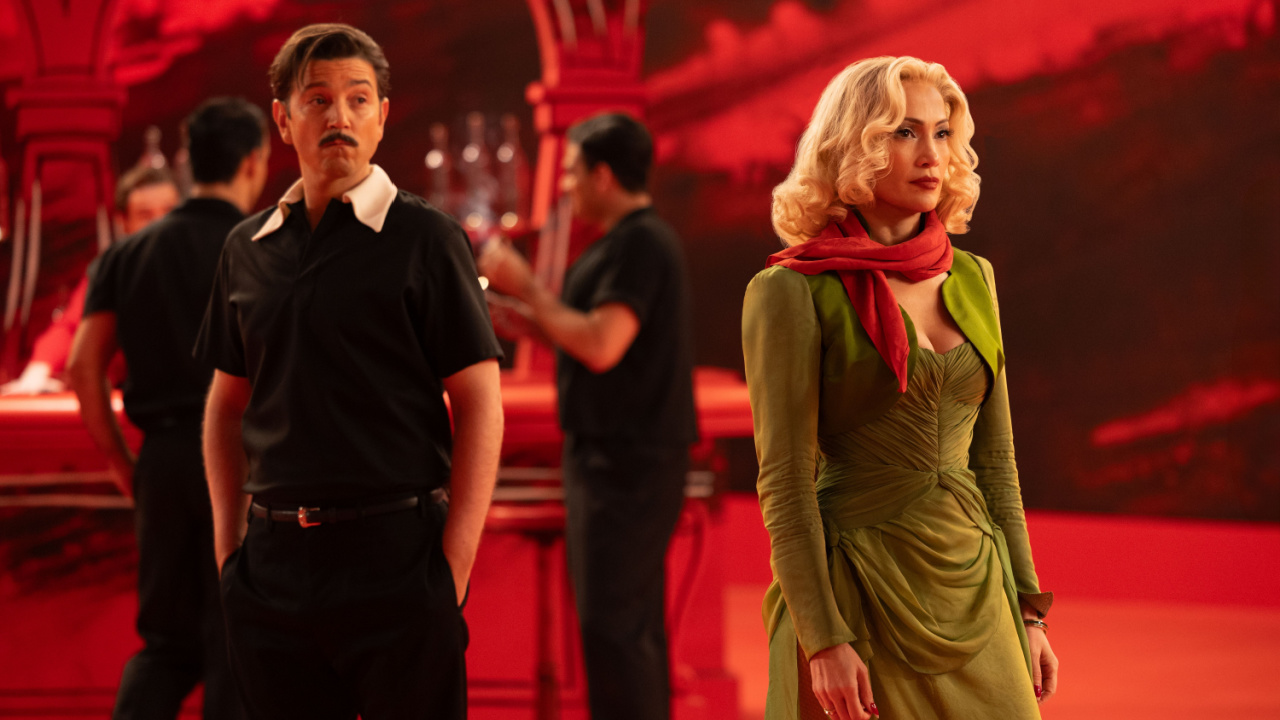 (L to R) Diego Luna and Jennifer Lopez in in 'Kiss of the Spider Woman'. Courtesy of Roadside Attractions.