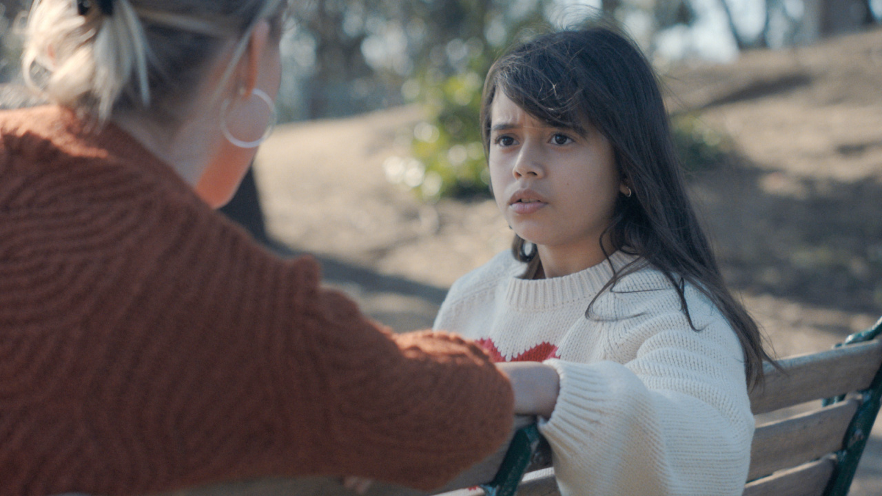 (L to R) Maika Monroe as Polly Murphy and Mileiah Vega as Emma Morales in 20th Century Studios' 'The Hand That Rocks the Cradle'. Photo by Suzanne Tenner. © 2025 20th Century Studios. All Rights Reserved.