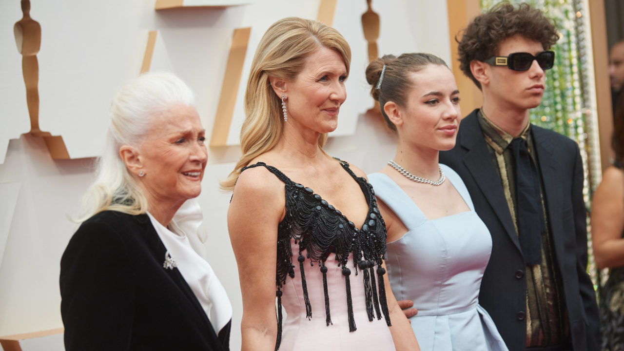 (L to R) Diane Ladd, Oscar® nominee, Laura Dern, Jaya Harper and Ellery Harper arrive on the red carpet of The 92nd Oscars® at the Dolby® Theatre in Hollywood, CA on Sunday, February 9, 2020. Credit/Provider: Nick Argo / ©A.M.P.A.S. Copyright: ©A.M.P.A.S.