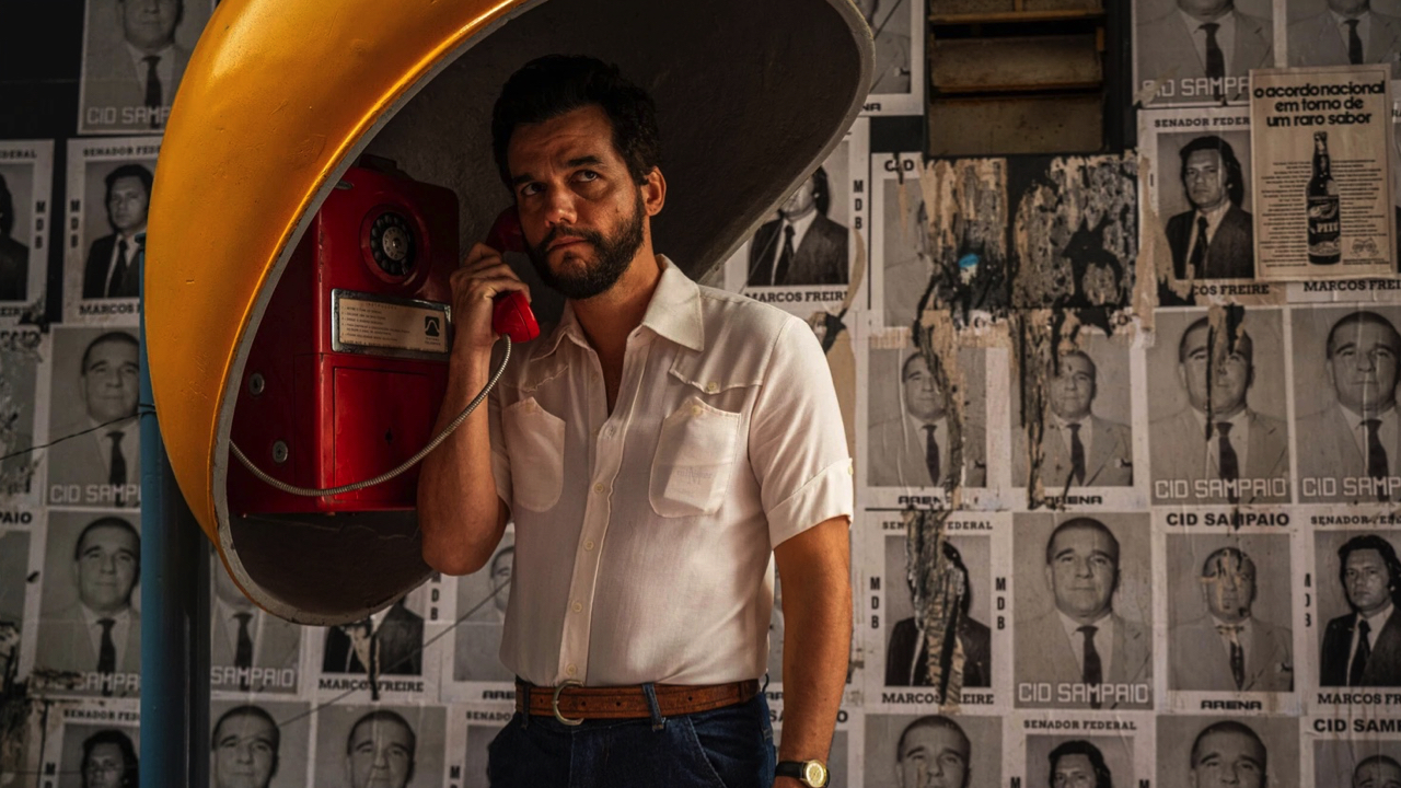Wagner Moura in 'The Secret Agent.' Photo: Neon.