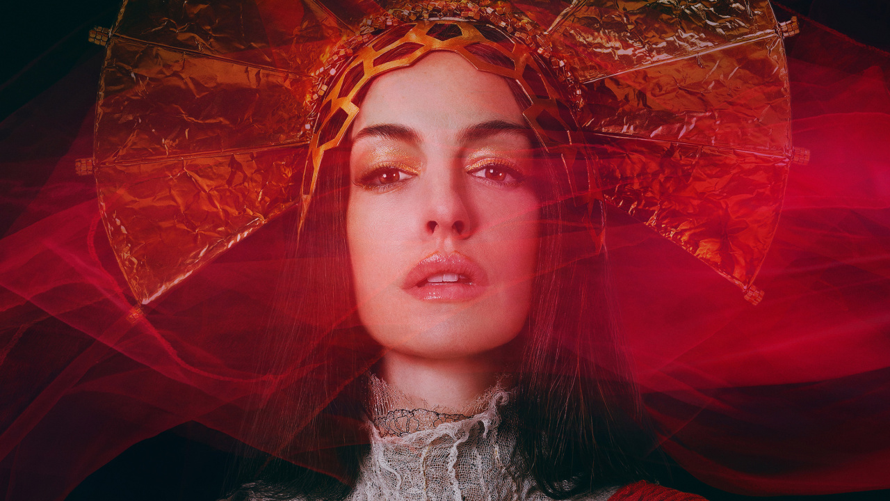 Anne Hathaway in 'Mother Mary'. Photo: A24.