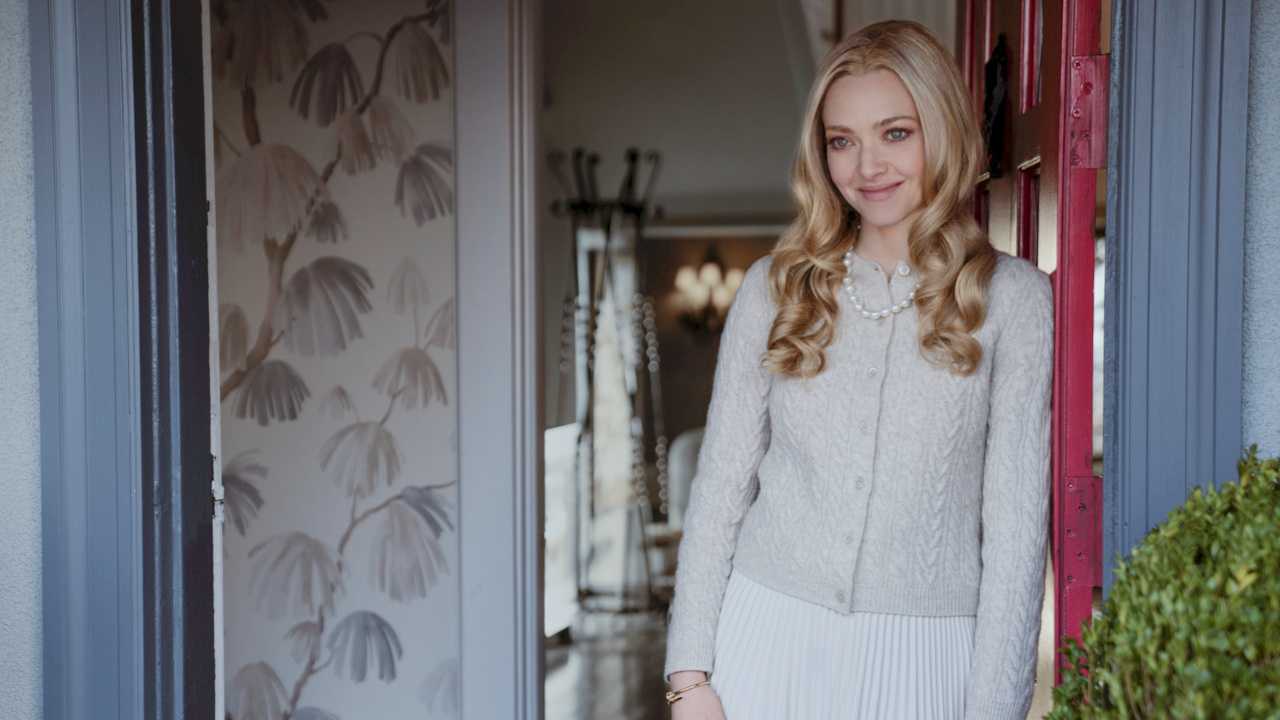 Amanda Seyfried Attached to ‘Skinny Dip’ TV Series