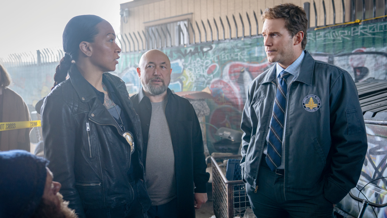 (L to R) Actor Kali Reis, director Timur Bekmambetov and actor Chris Pratt on the set of their film 'Mercy', from Amazon MGM Studios. Photo: Justin Lubin. © 2025 Amazon Content Services LLC. All Rights Reserved.