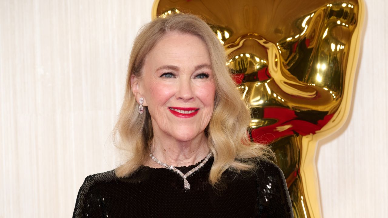 Catherine O'Hara arrives on the red carpet of the 96th Oscars® at the Dolby® Theatre at Ovation Hollywood on Sunday, March 10, 2024. Credit: Nick Agro / ©A.M.P.A.S. Copyright: ©A.M.P.A.S.