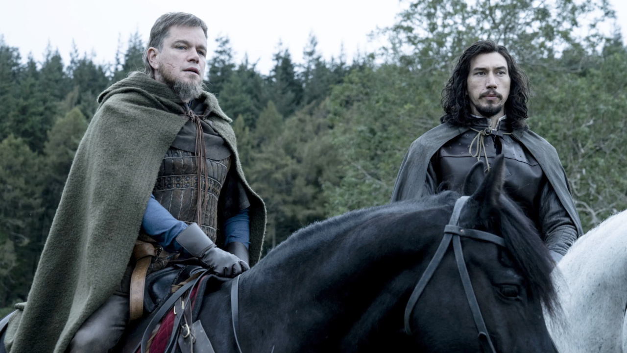 (L to R) Matt Damon and Adam Driver in 'The Last Duel'. Photo: 20th Century Studios.