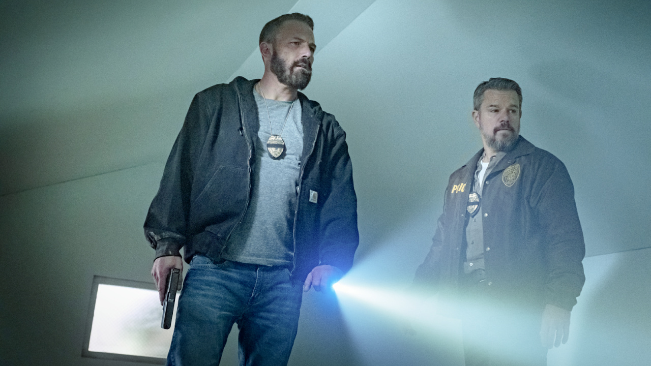 (L to R) Ben Affleck as Detective Sergeant J.D. Byrne and Matt Damon as Lieutenant Dane Dumars in 'The Rip'. Photo: Claire Folger/Netflix © 2025.