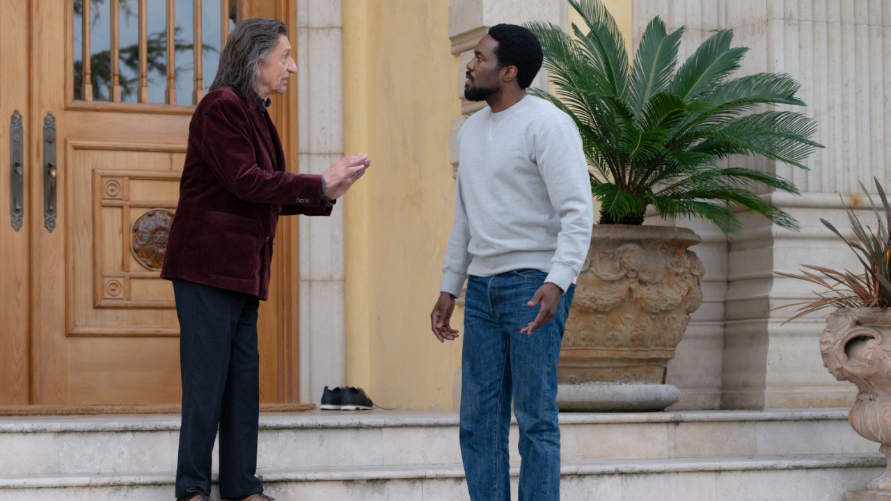 (L to R) Trevor Slattery (Sir Ben Kingsley) and Simon Williams/Wonder Man (Yahya Adbul-Mateen II) in Marvel Television's 'Wonder Man', exclusively on Disney+. Photo by Suzanne Tenner. © 2025 MARVEL.