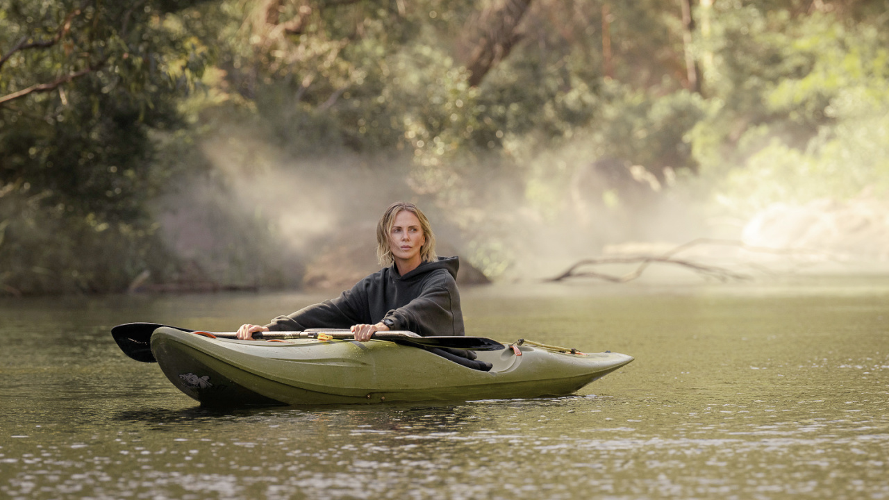 Charlize Theron as Sasha in 'APEX'. Photo: Kane Skennar/Netflix © 2026.