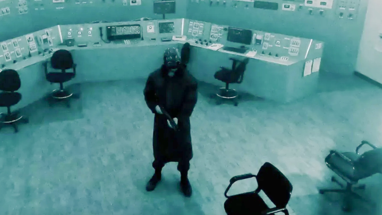 James Preston Rogers as Psycho Killer in 20th Century Studios' 'Psycho Killer'. Photo by Eric Zachanowich. © 2025 20th Century Studios. All Rights Reserved.