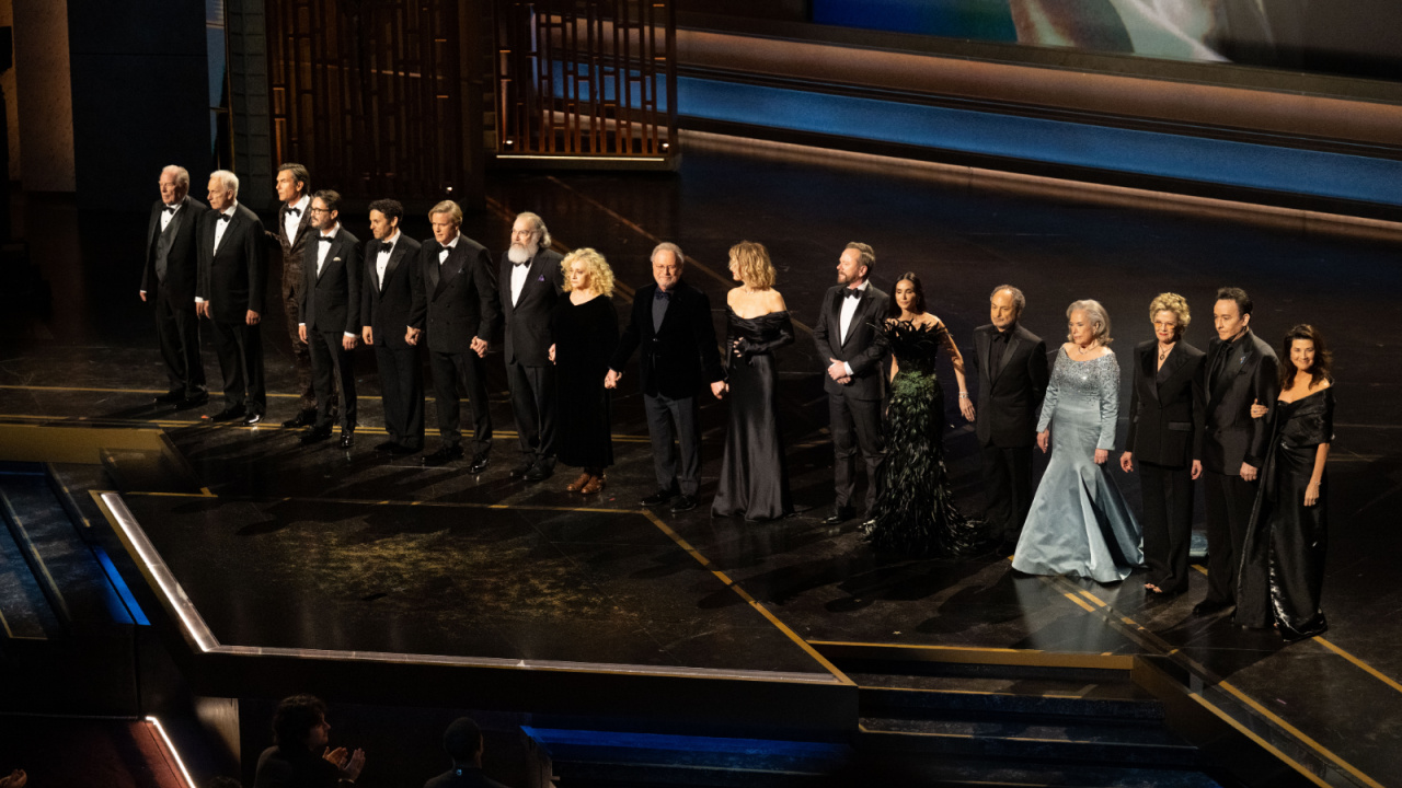 (L to R) Michael McKean, Christopher Guest, Jerry O'Connell, Wil Wheaton, Fred Savage, Cary Elwes, Mandy Patinkin, Carol Kane, Billy Crystal, Meg Ryan, Kiefer Sutherland, Demi Moore, Kevin Pollak, Kathy Bates, Annette Bening, John Cusack and Daphne Zuniga onstage during the 98th Oscars® at the Dolby® Theatre at Ovation Hollywood on Sunday, March 15, 2026. Credit/Provider: Trae Patton / The Academy. Copyright: ©A.M.P.A.S.