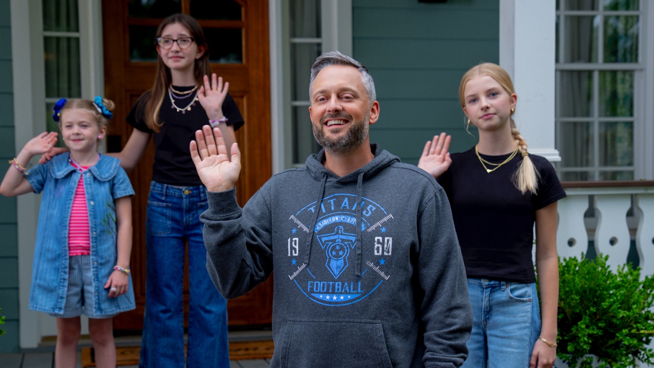 (L to R) Stella Fitzgerald, Nate Bargatze Charlotte Tucker and Birdie Borria in 'The Breadwinner.' Photo: Frank Masi/© 2025 CTMG, Inc. All Rights Reserved.