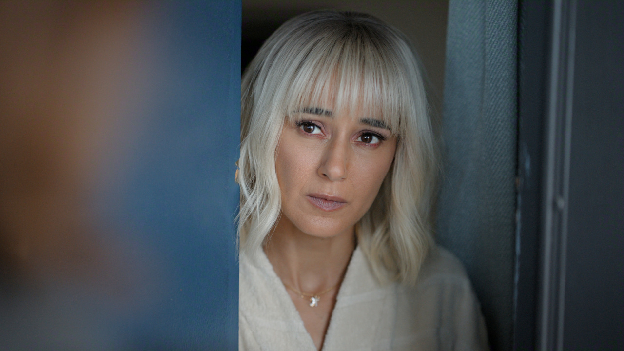 Emmanuelle Chriqui as Jeanine Ferrigno in 'The Lincoln Lawyer' season 4. Photo: Courtesy of Netflix © 2026.